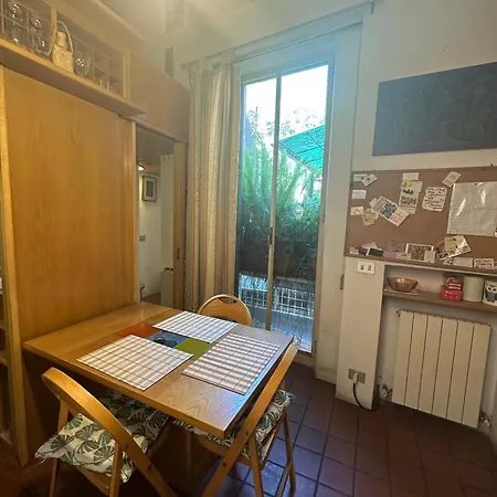 Architect Designed Trendy Flat By Colosseum Apartamento