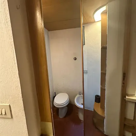 Architect Designed Trendy Flat By Colosseum * 로마
